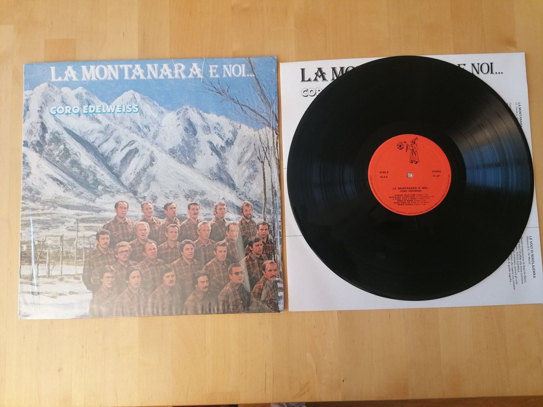 Schallplatten: Coro Edelweiss - La Montanara e noi... – Gebraucht aus Emmenbrücke von WintoWin