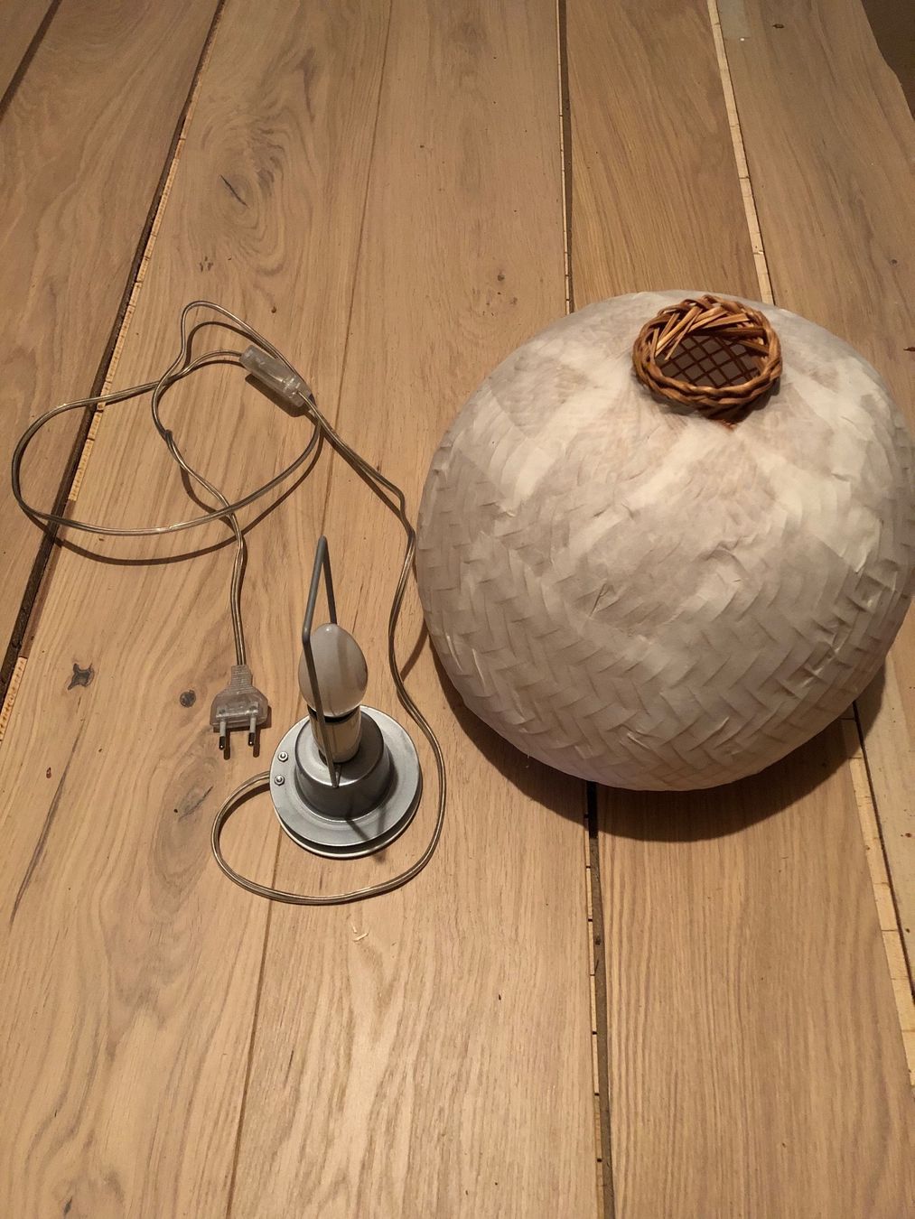 Lampade: Tischlampe – Usato da Uitikon Waldegg venduto da sch_m58c
