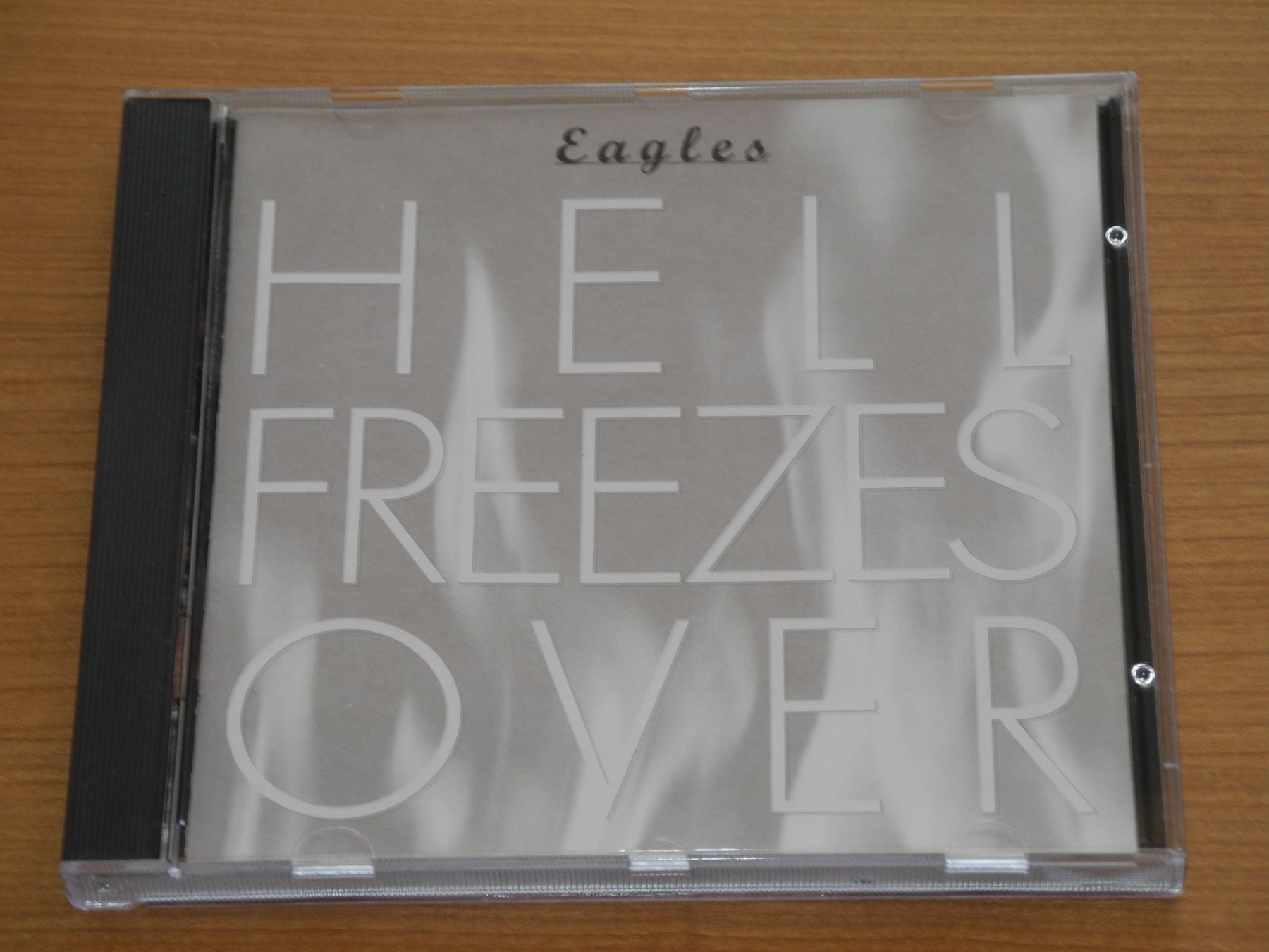 CD: THE EAGLES: HELL FREEZES OVER - GEFFEN - TOP! – Nuovo (secondo la descrizione) da Fahrwangen venduto da Swirl2