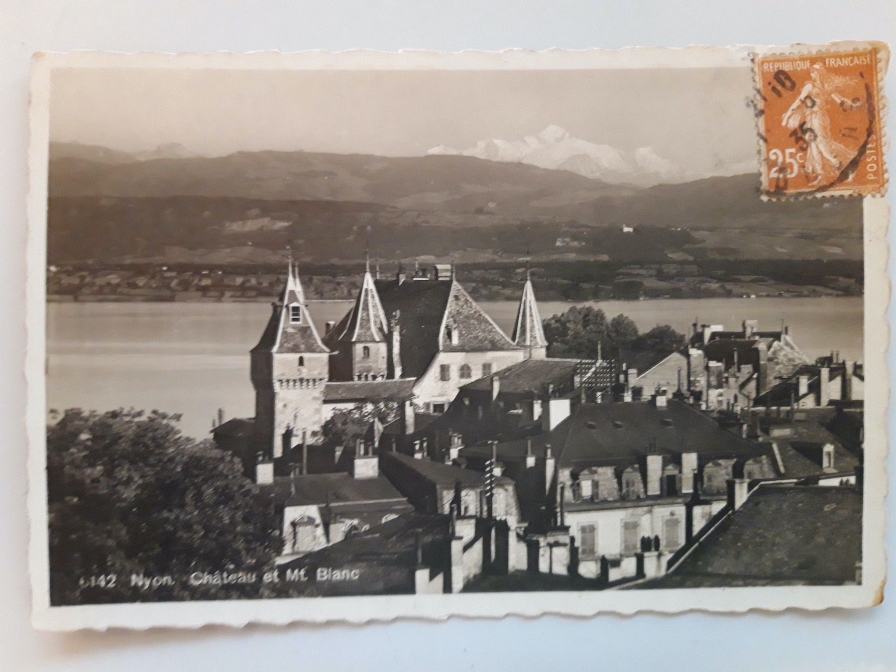 Cartoline postali: Nyon Chateau et Mt. Blanc – Usato da Sargans venduto da nicsam1815