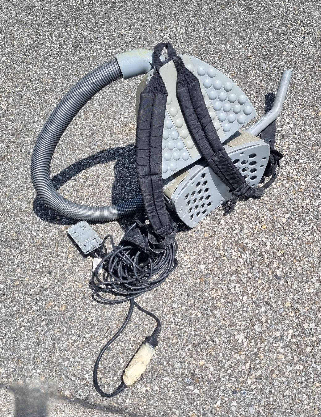 Nilfisk Aspirapolveri & Accessori: Aspirateur dorsal Backuum Nilfisk – Usato da Uvrier venduto da sal_t22d 1
