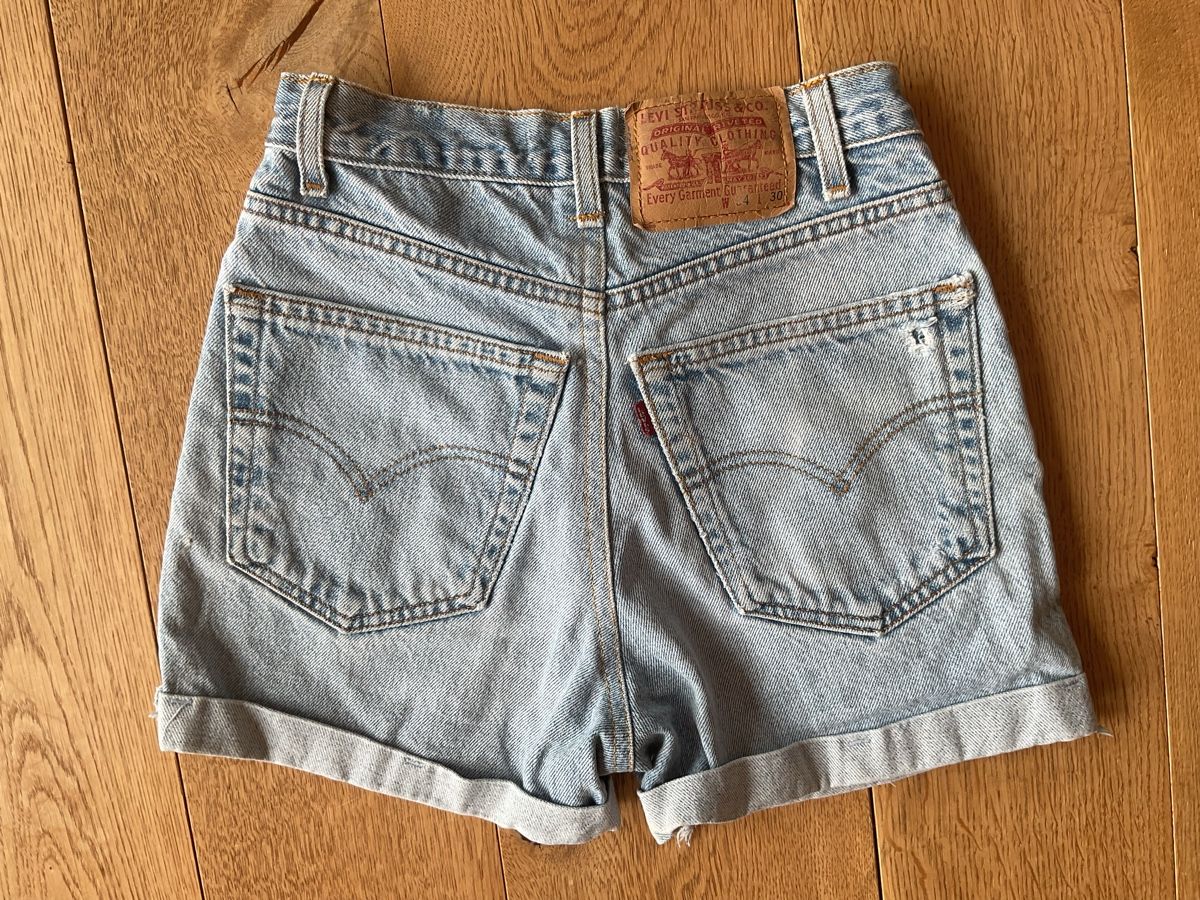 Levi's Jeans: Shorts – Usato da Burgdorf venduto da Kardamena17 1