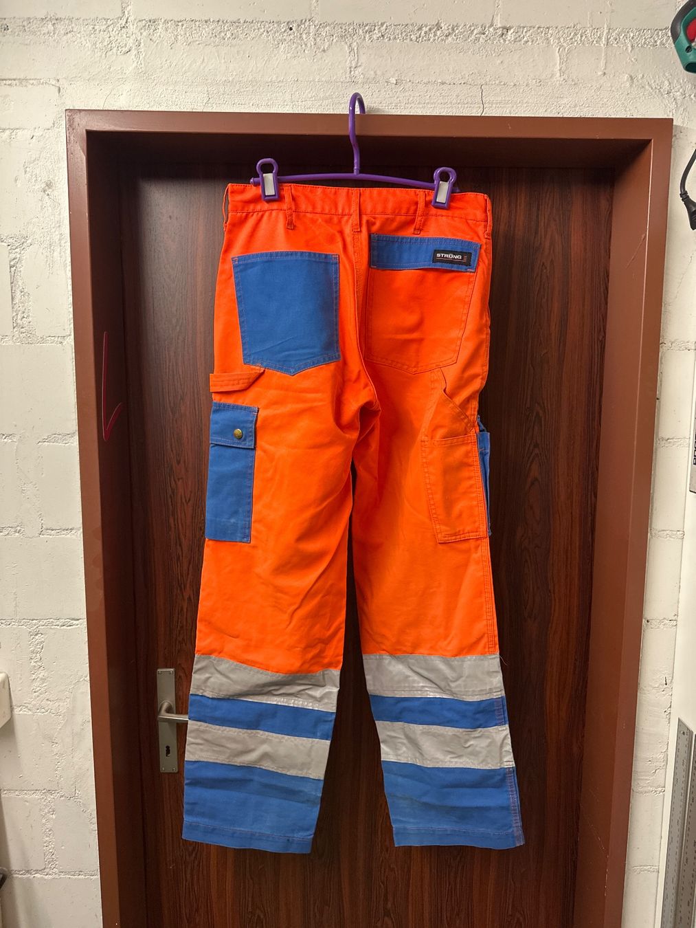 Pantaloni: Strong lange orange Hosen – Usato da Grüningen venduto da DomegaStore 1