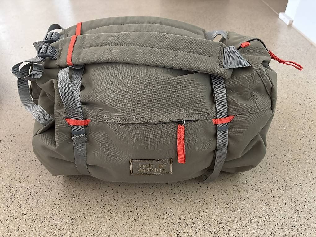 Jack Wolfskin Borse: Jack Wolfskin Roamer 40l Dufflebag Burnt Olive – Usato da Rotkreuz venduto da CRLNSC 1