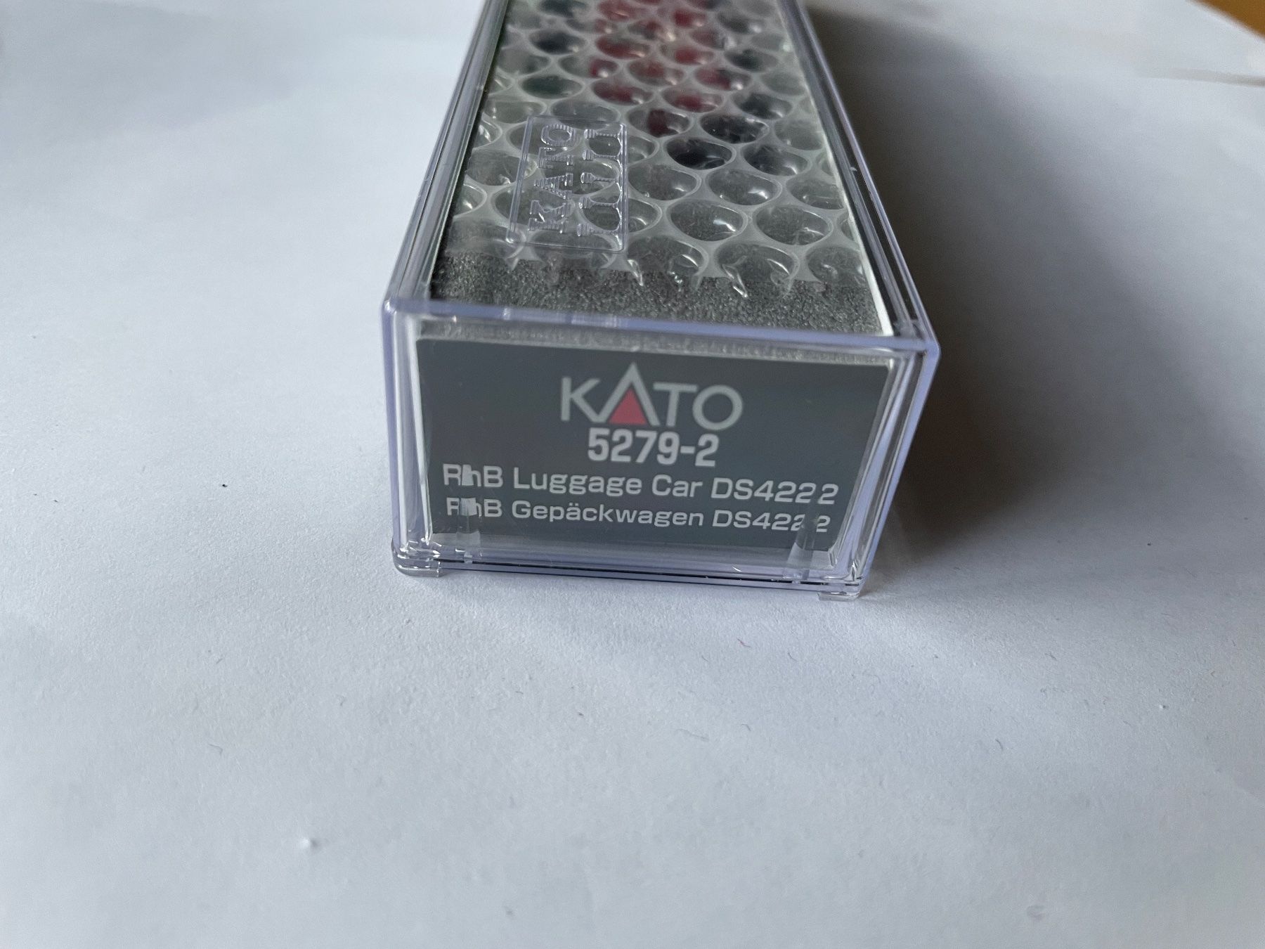 Kato Modellini di ferrovie: Kato Rhb Gepäckwagen – Nuovo e nell'imballaggio originale da Kleinandelfingen venduto da marco_85 4