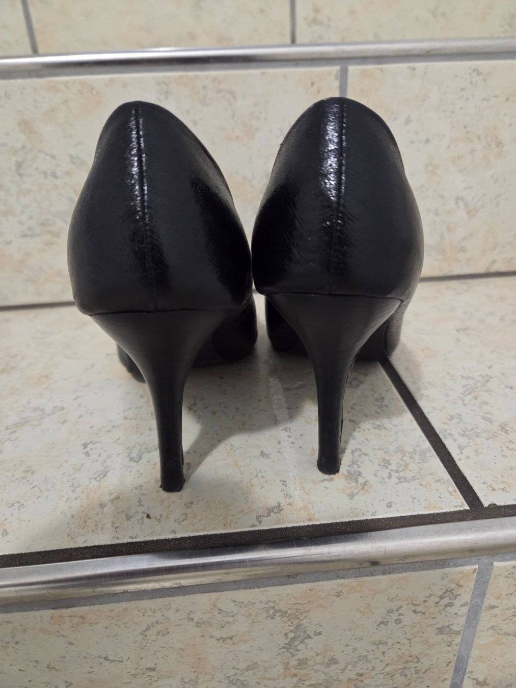 Scarpe da donna: Schuhe echt Leder gr.39 – Nuovo (secondo la descrizione) da Bronschhofen venduto da Katrusja 3