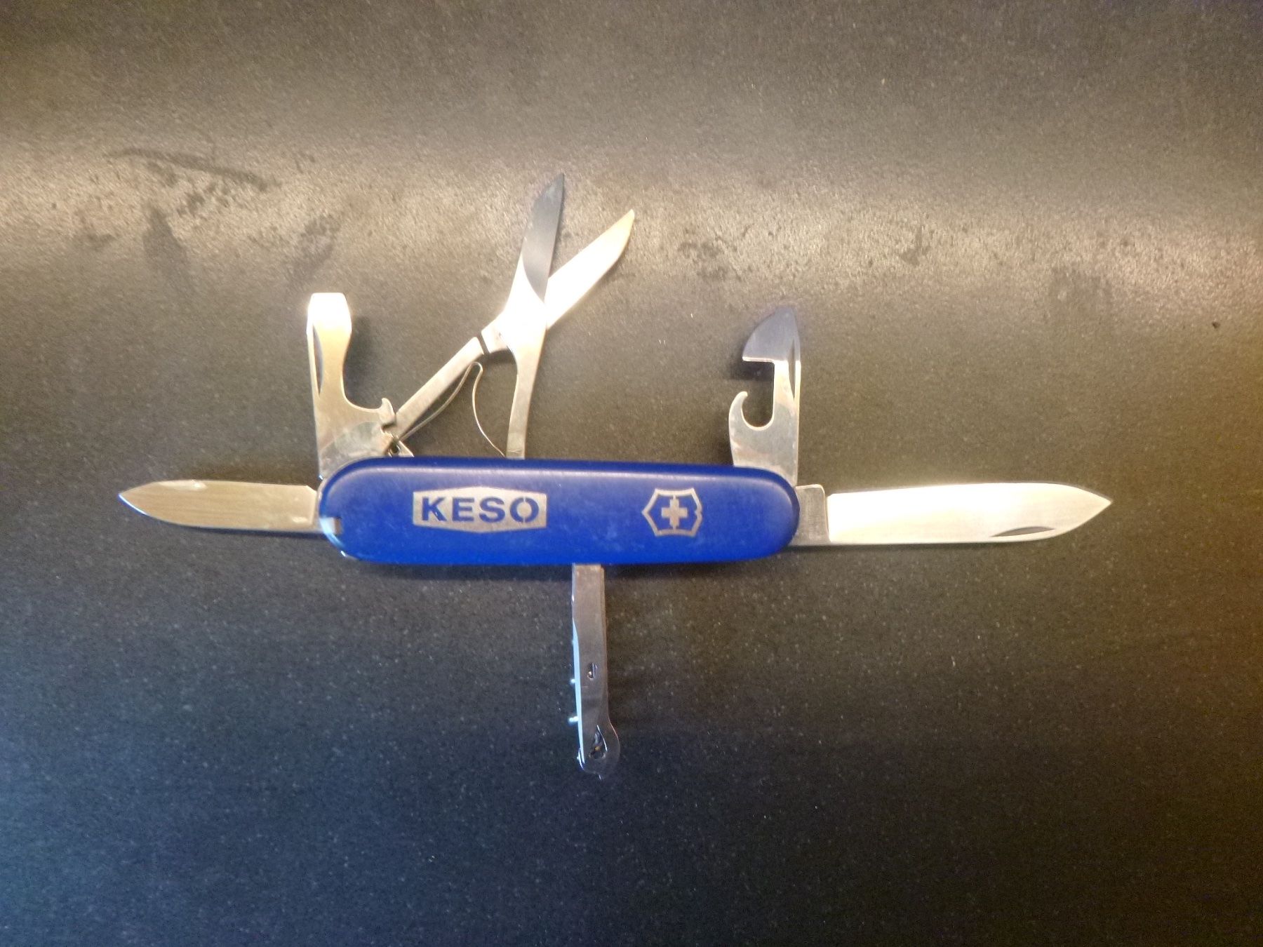 Victorinox Coltelli tascabile: Victorinox-Taschenmesser mit Schere – Usato da Freudwil venduto da Traktor57