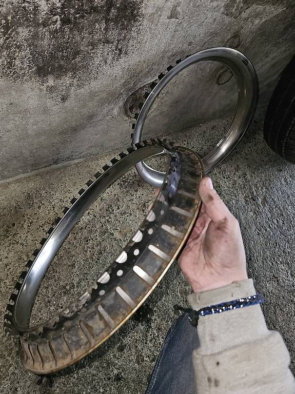 Pneumatici & Ruote complete: Chrom Zierring 15 Zoll – Usato da Weiningen TG venduto da Briandickenmann 3