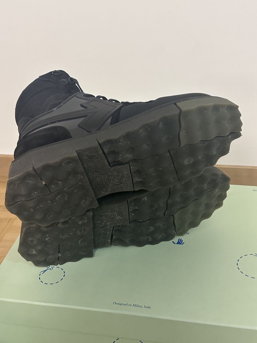 Scarpe da uomo: Off White Sponge Hiking Boots – Usato da Genève venduto da Regalfinds 5