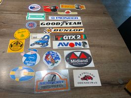 Vielseitige Sammlung von Oldtimer-Aufklebern für Ihr Auto...