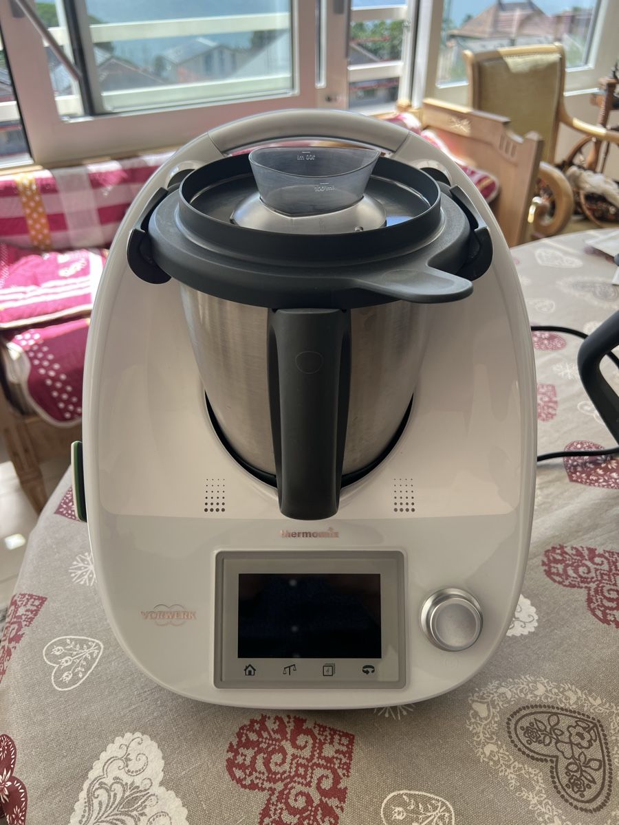 Thermomix Elettrodomestici da cucina: Thermomix TM5 complet + 2em Bol – Usato da Corseaux venduto da tim_mbs6