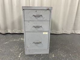 Werkstattschrank mit Schubladen 