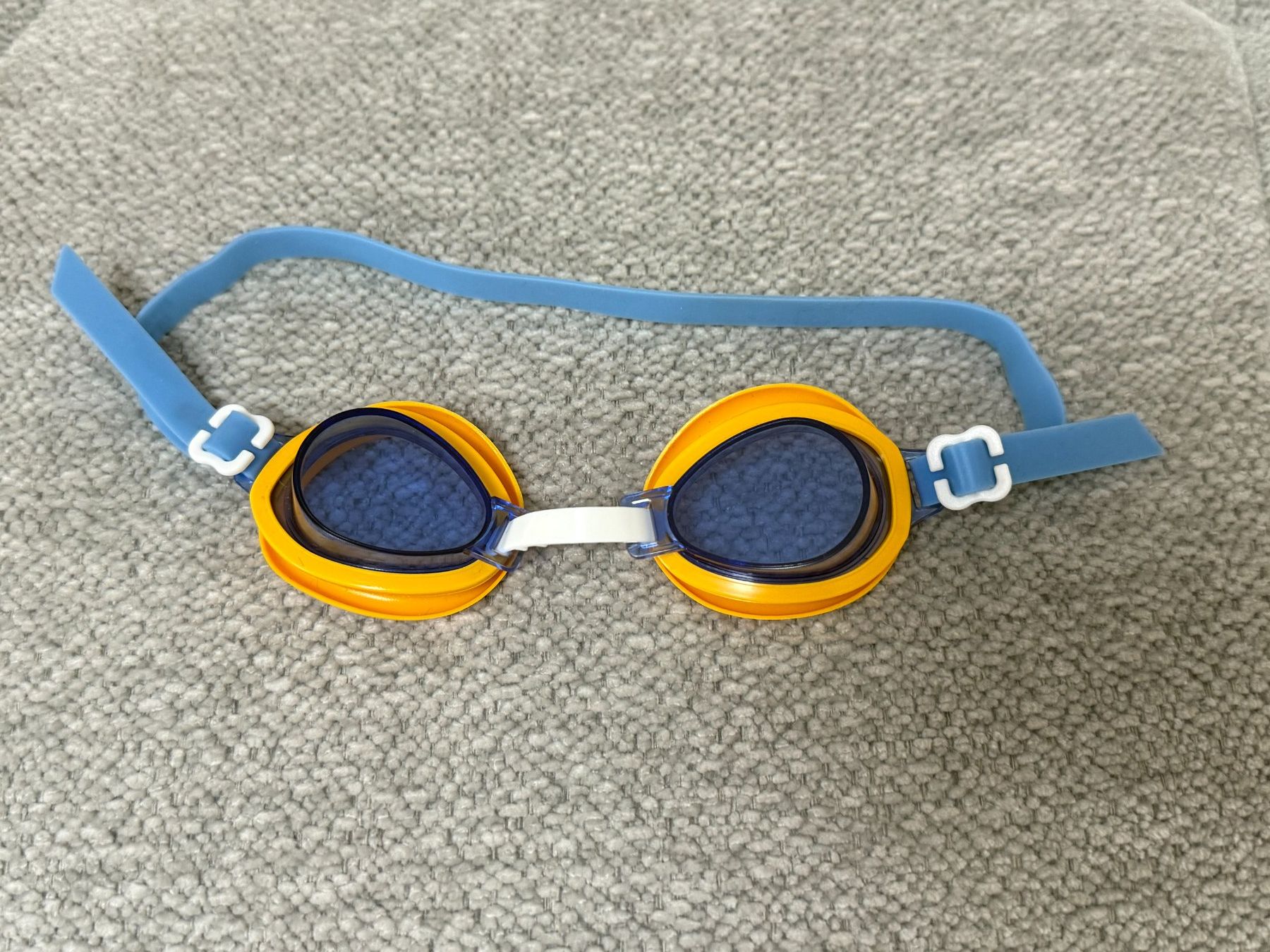 Occhiali & Lenti: Schwimmbrille ab 3 Jahren – Usato da Uetikon am See venduto da Goldberg2 1