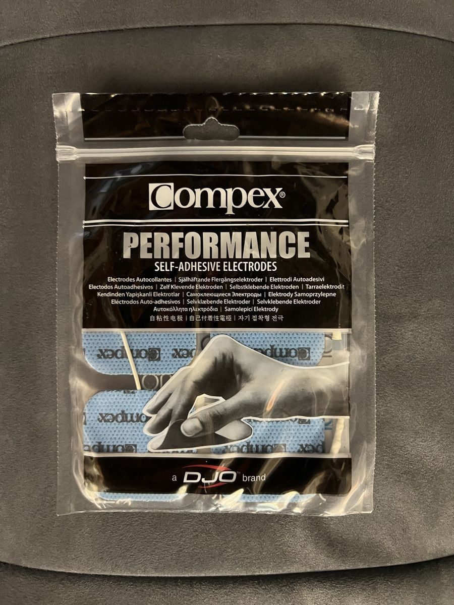 Compex Dispositivi per massaggi: Compex Performance 4 Stück selbstklebende Elektroden 5x5cm – Nuovo e nell'imballaggio originale da Zürich venduto da rigani