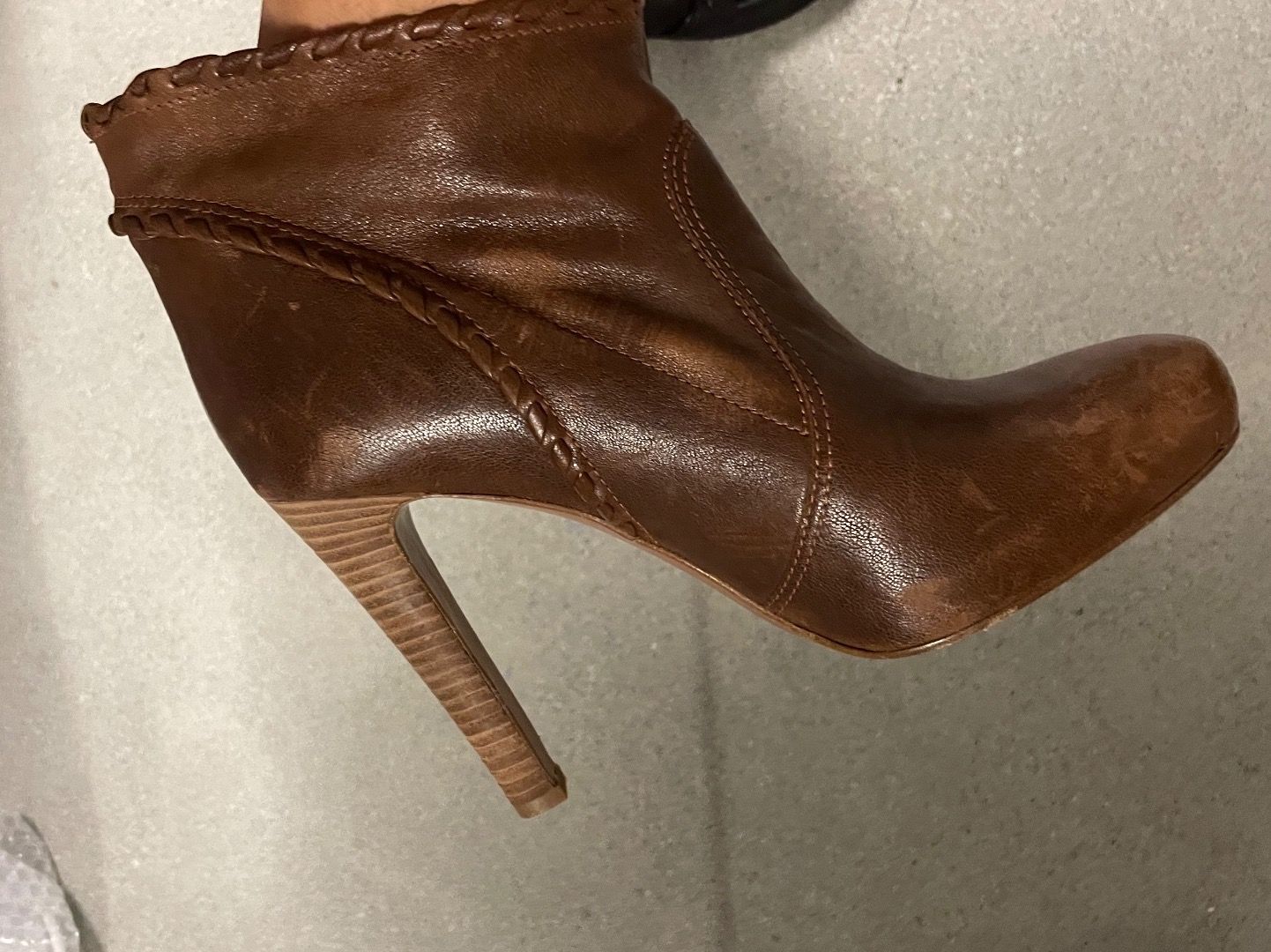 Hugo Boss Scarpe da donna: Stiefelette – Usato da oetwil an der limmat venduto da Nazeb 4