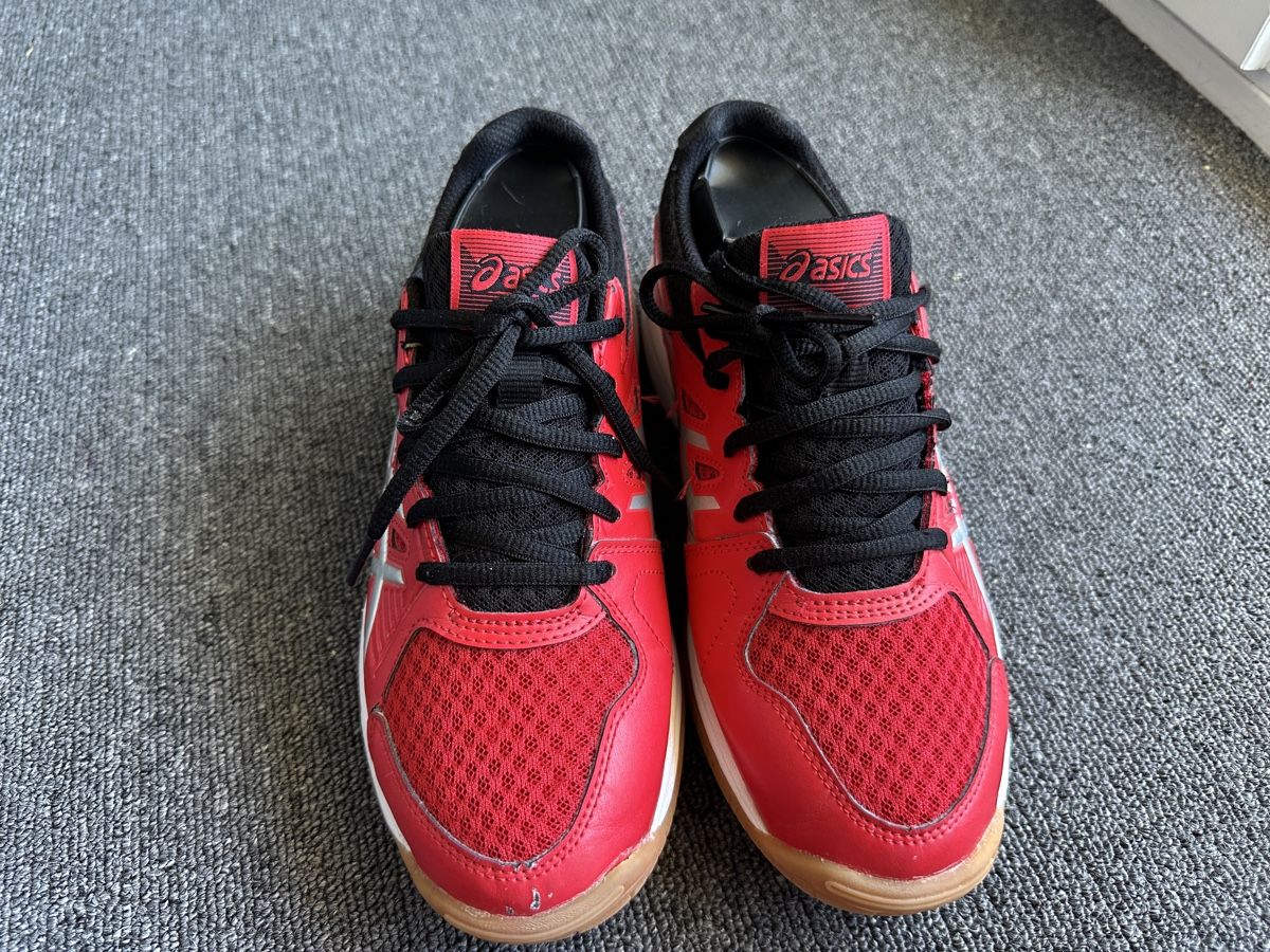 Asics Damenschuhe: Asics femme taille 38 – Gebraucht aus Bulle von LeMoleson 1