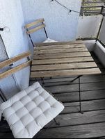 Gartentisch mit 2 Stühlen klappbar