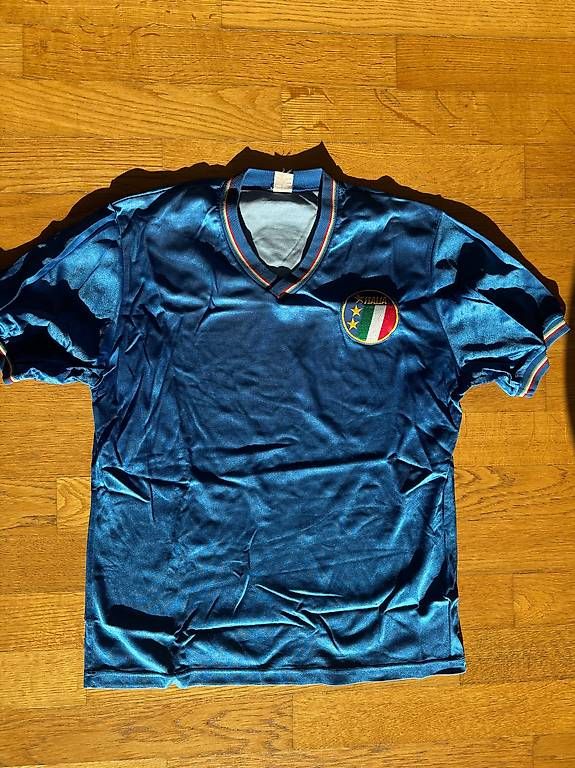 Canottiere & Pantaloni: Italien Trikot Saison 82/83 – Usato da Aarau venduto da aci3