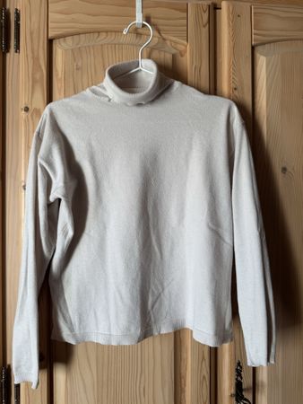 Rollkragenpullover, beige