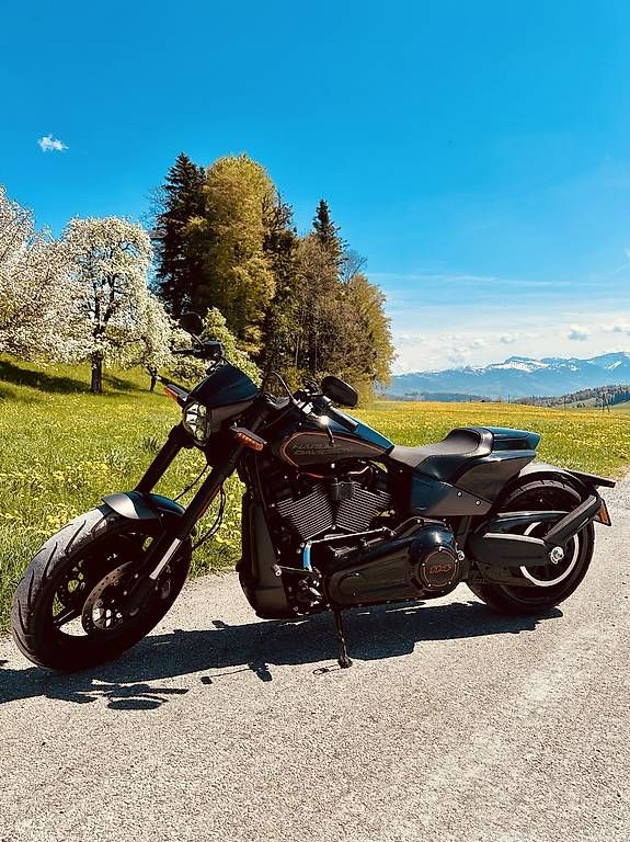 Chopper: Harley Davidson FXDRS 114 – Usato da Frauenfeld venduto da Patrice83