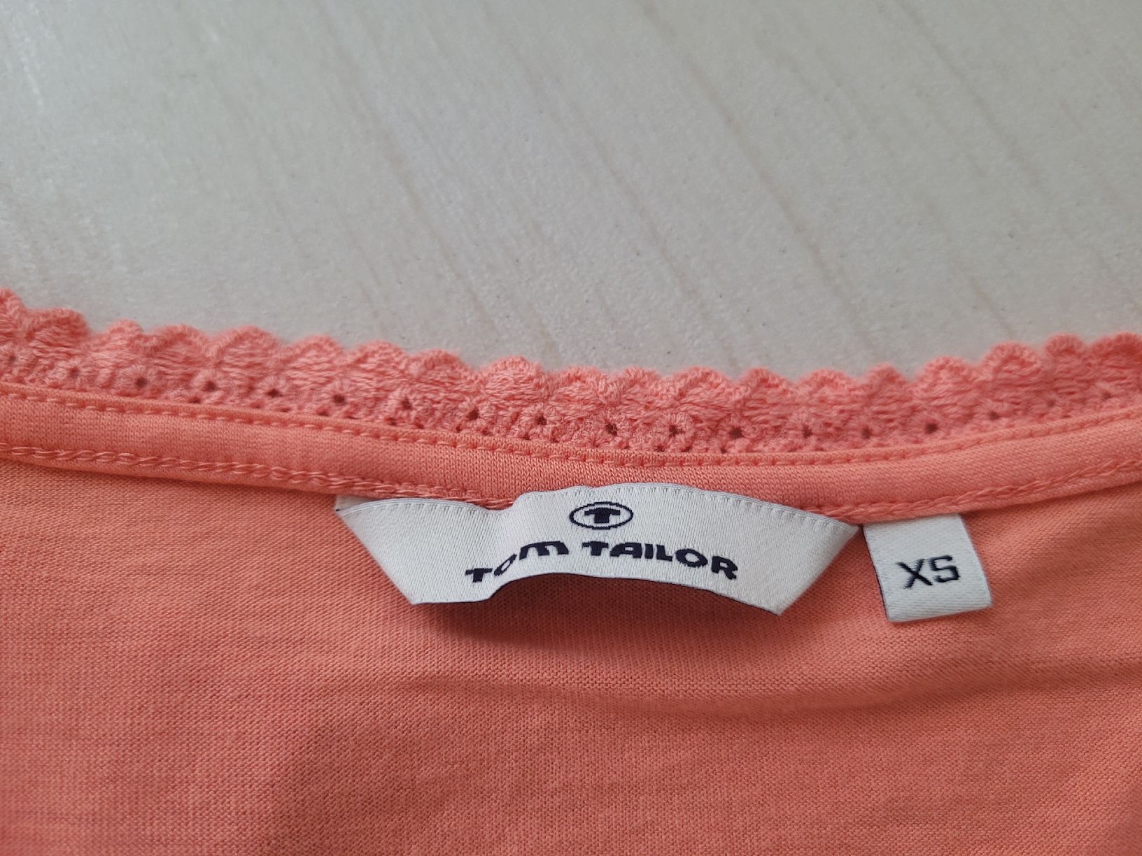 Tom Tailor Kleiderpakete: 3 T-Shirt Tom Taylor xs – Gebraucht aus Berneck von zauberfeee 2