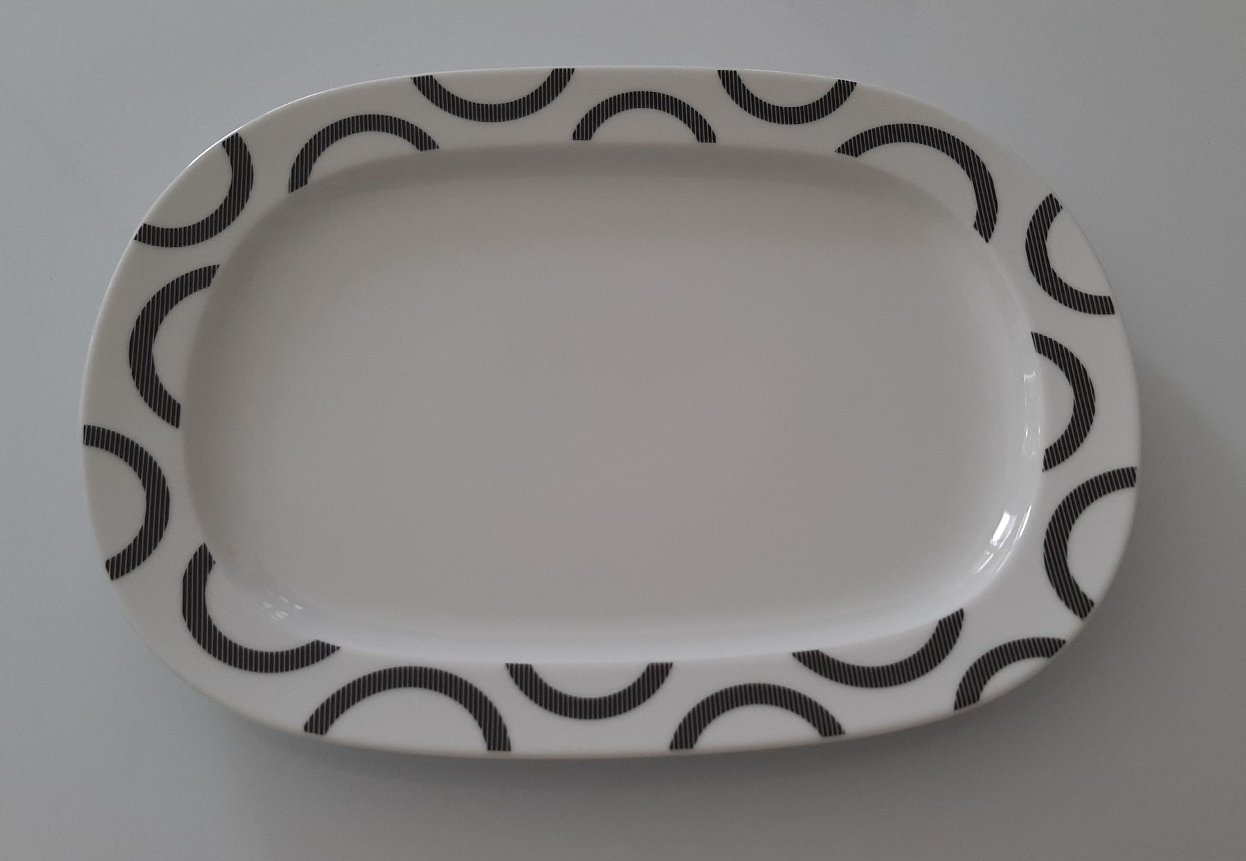 Rosenthal Piatti di portata: Thomas Vario Black Circle Servierplatte – Usato da Frutigen venduto da Mgirasol