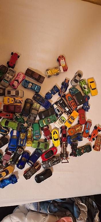 Jouets: Hot Wheel Autos – D'occasion à Kölliken par minimeee 1
