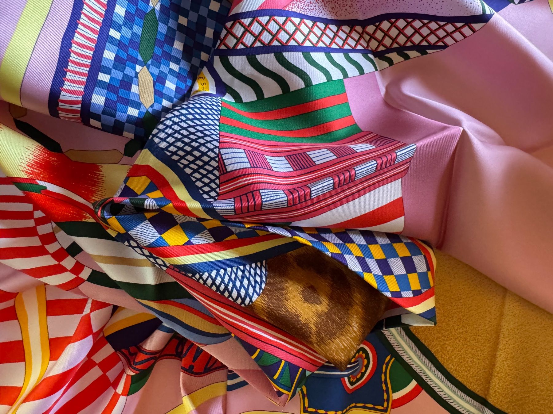 Hermès Foulard & Sciarpe: Hermès carré 90 Selle Imaginaire – Nuovo e nell'imballaggio originale da Genève venduto da Allisgood 9