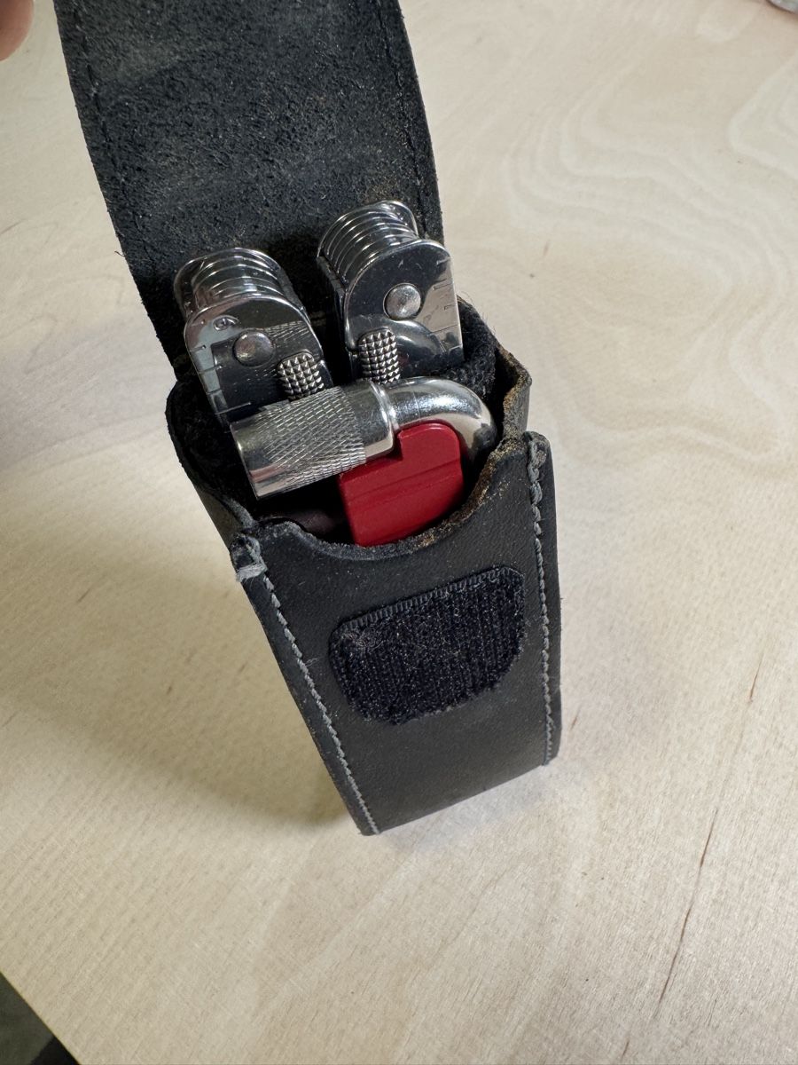 Victorinox Tous les outils: Victorinox SwissTool Multitool mit Bitset Lederetui – D'occasion à Zürich par Marble 4