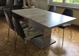 Holztisch