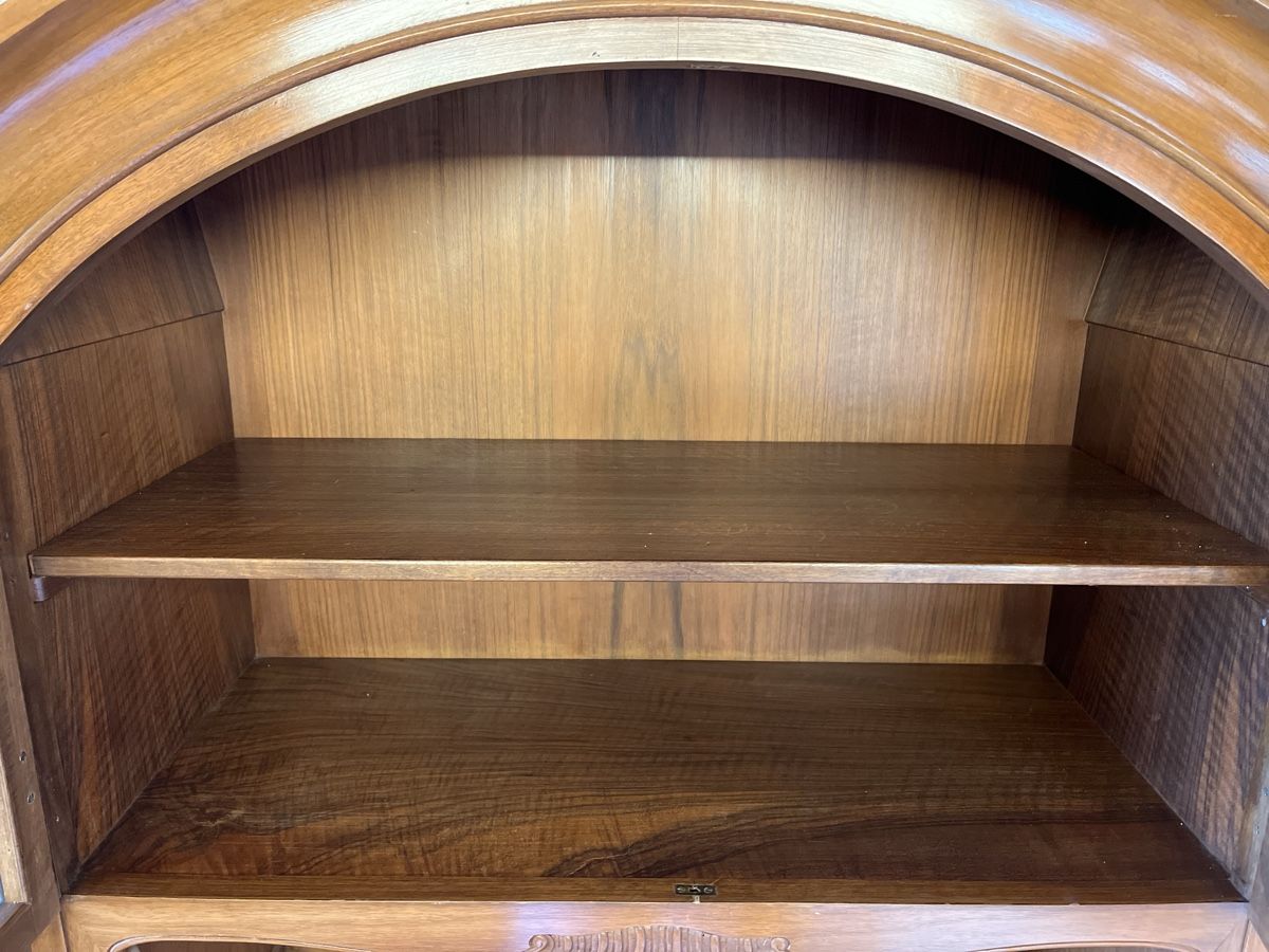 Credenze: Antiker Buffet-Schrank, mit Glasvitrine – Usato da Tenniken venduto da Bombadil8 2