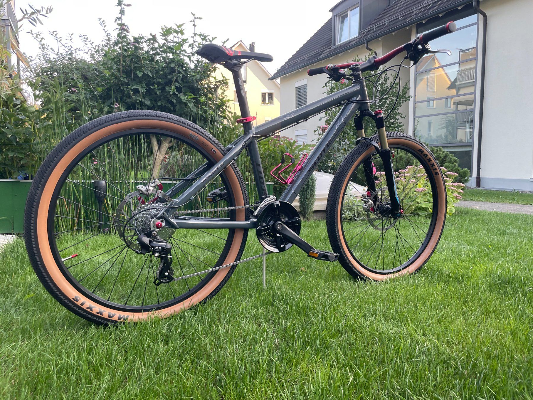 Scott Biciclette: Scott Skeletor Mountainbike EINZIGARTIGES DESIGN – Usato da Würenlos venduto da Dss 5