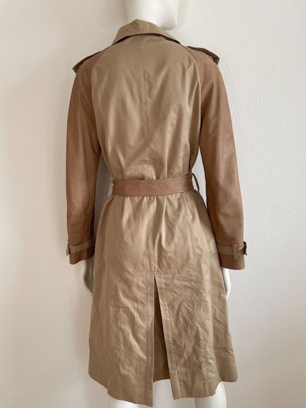 Burberry Cappotti: Burberry Trenchcoat – Usato da Winterthur venduto da 11.11 2
