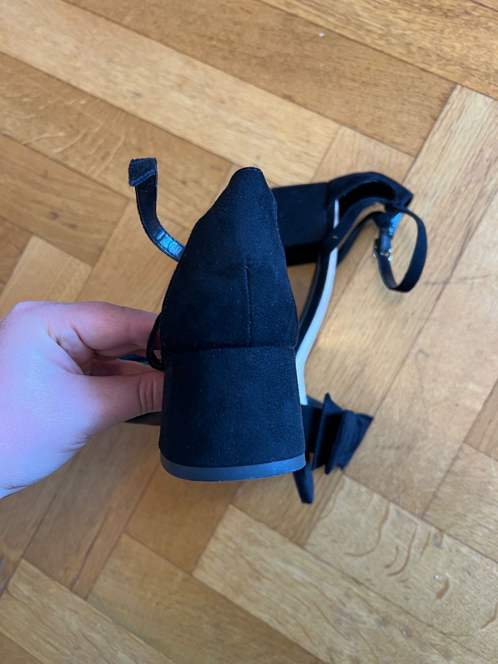 La Redoute Damenschuhe: Sandales à noeuds noires 38 – Neu (gemäss Beschreibung) aus Neuchâtel von Thesebootsaremadeforwalking 2