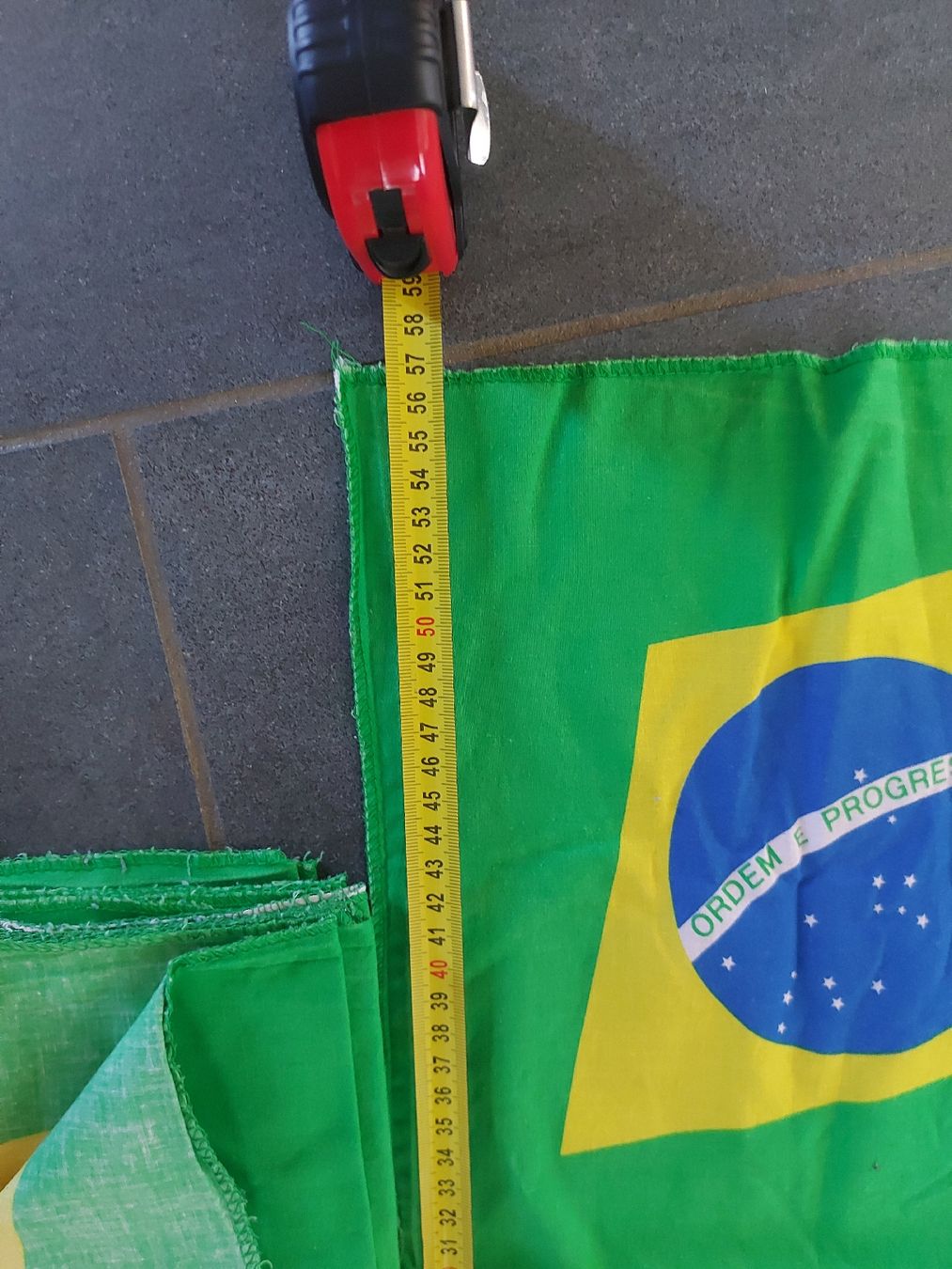 Tessuti: 7 Brasilien Flaggen, 57 x 57 cm – Usato da Trimbach venduto da Shanja99 1