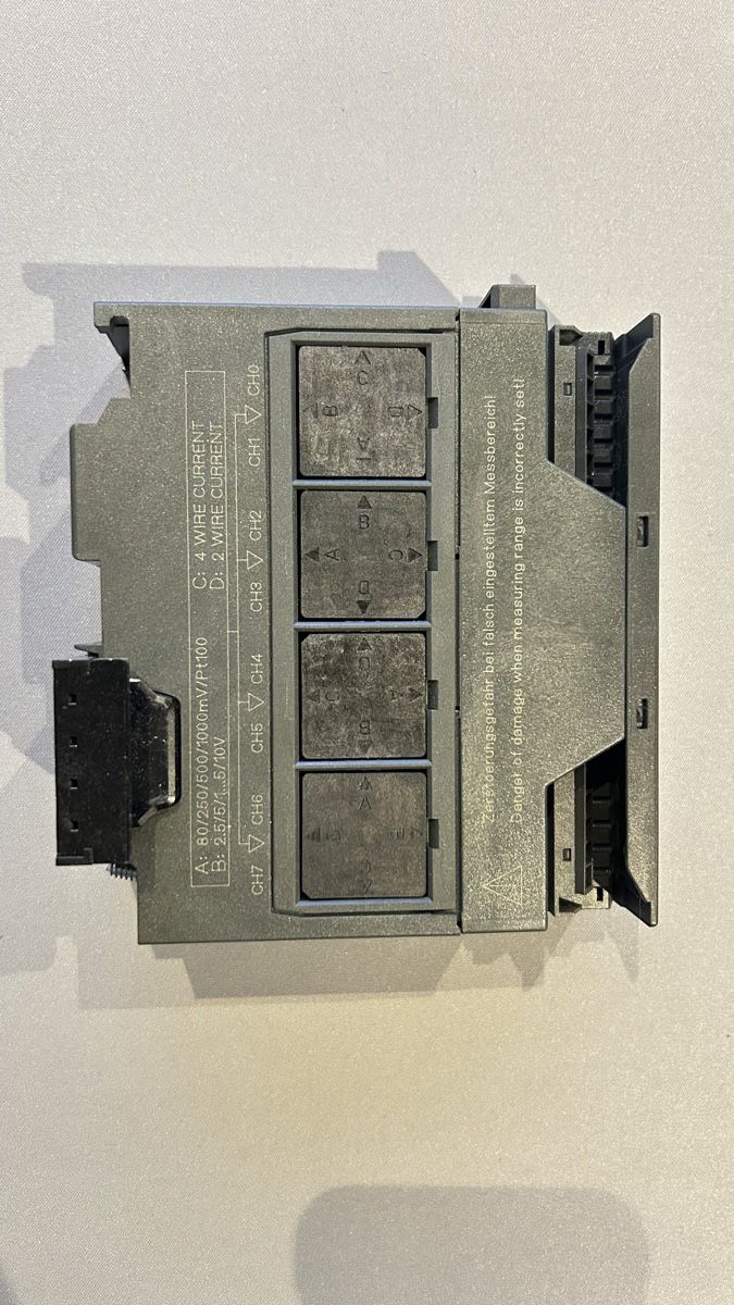 Siemens Componenti elettronici: Siemens SM331 AI 8x12BIT – Usato da Oberstetten venduto da puenti1 1