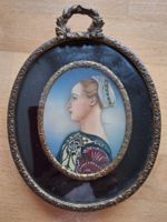 Miniature ancienne, portrait de femme, cadre bronze.