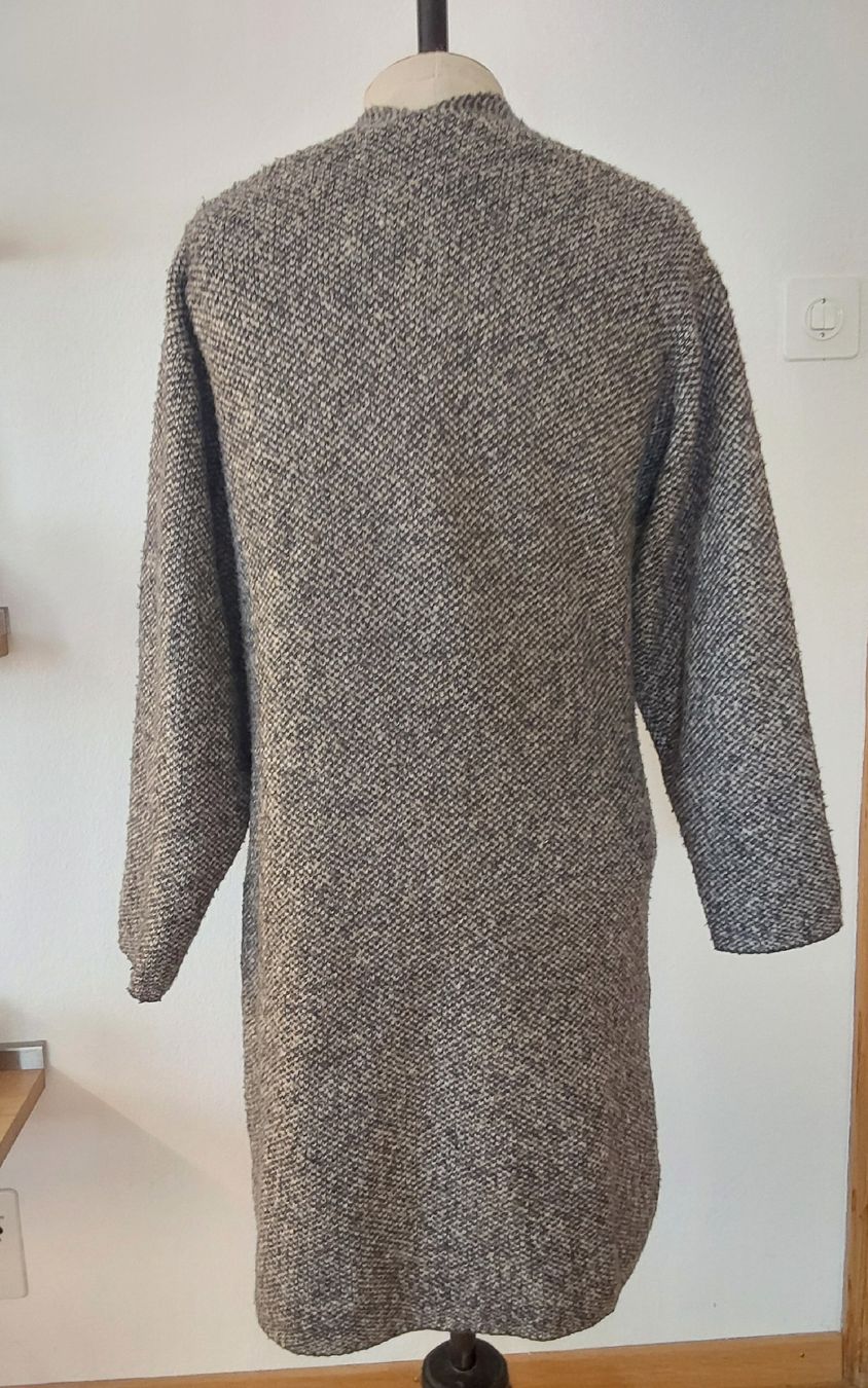 Uniqlo Jacken: Strickjacke uniqlo M grau – Gebraucht aus Köniz von scopello12 4