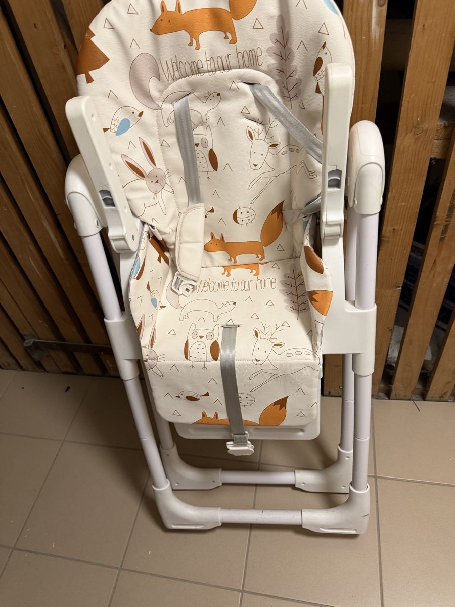Tischgruppe: Table à manger pour enfant  – Gebraucht aus Lausanne von Egzonid 1