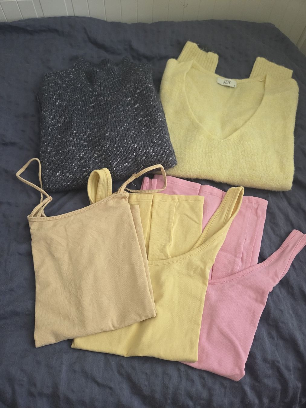 Lotti di vestiti: Kleiderpaket Damen – Usato da Rüti ZH venduto da nad_bzv2 1