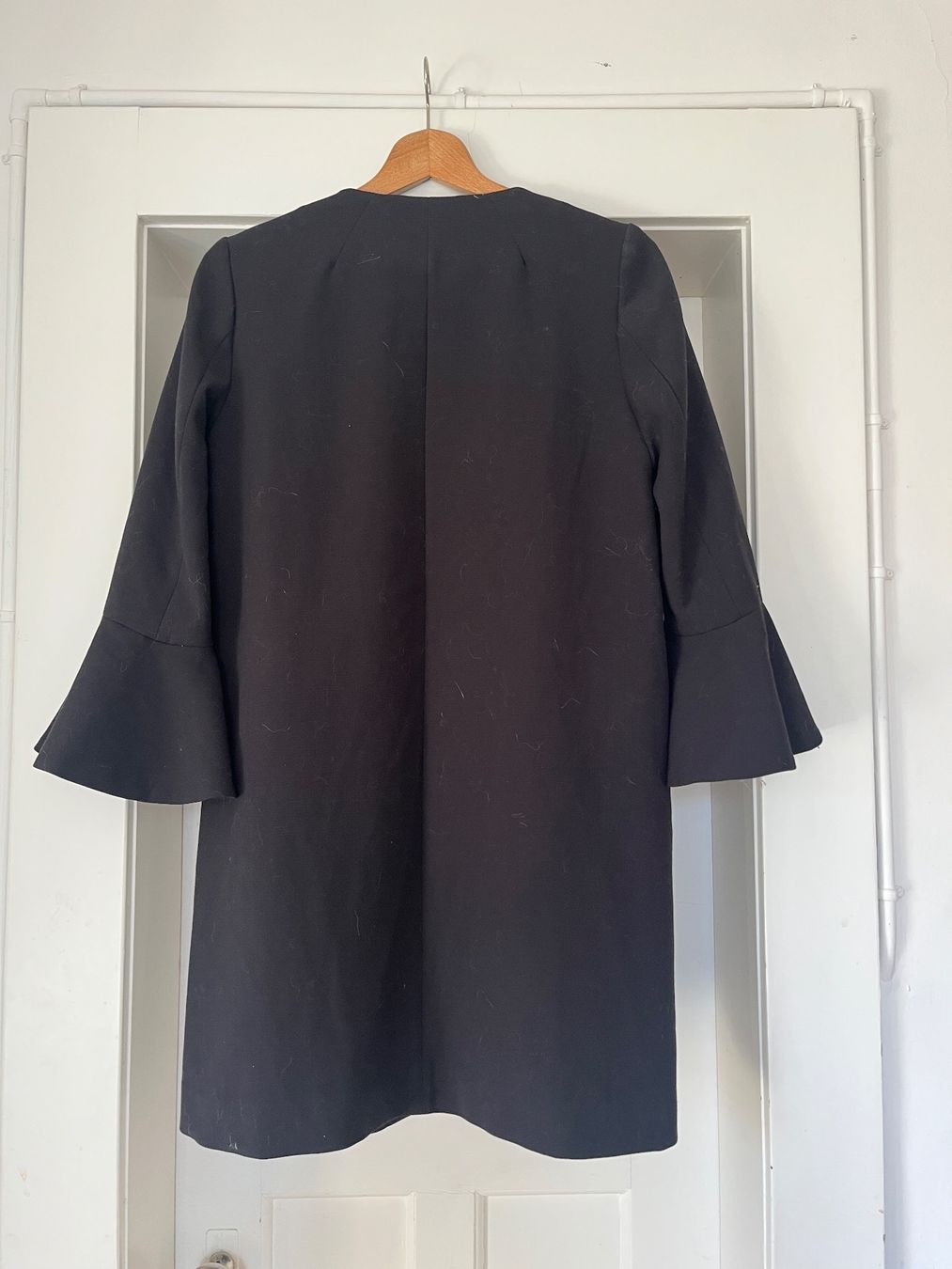 H&M Cappotti: origineller Blazer-Mantel, wunderschön! – Usato da zürich venduto da albinoreh99 4
