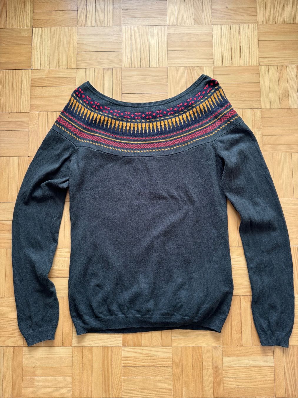 Maglioni & Felpe: Pullover mit schönem Kragen braun M – Usato da Luzern venduto da kun_2nm8