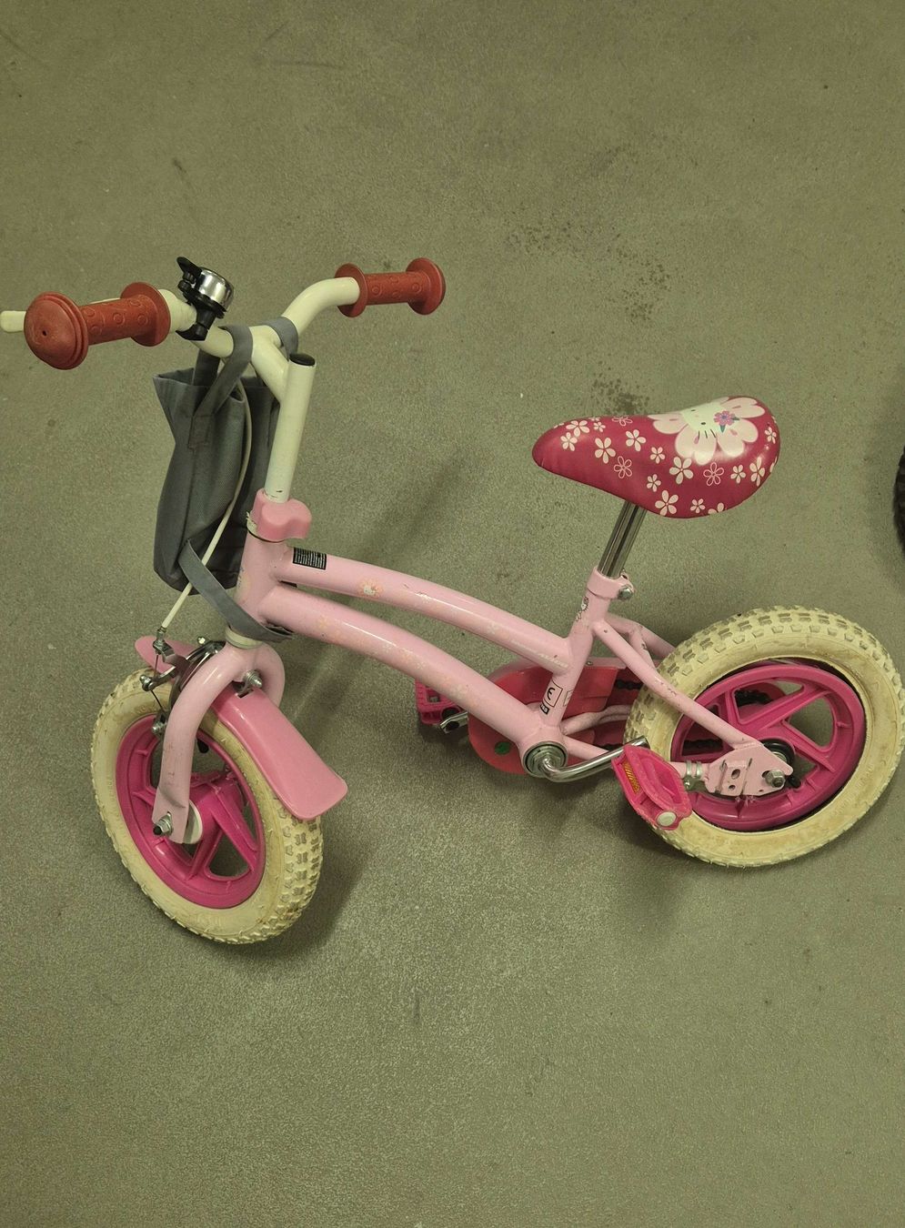 Biciclette: Pink Children's Bicycle – Difettoso da Zürich venduto da Waia100