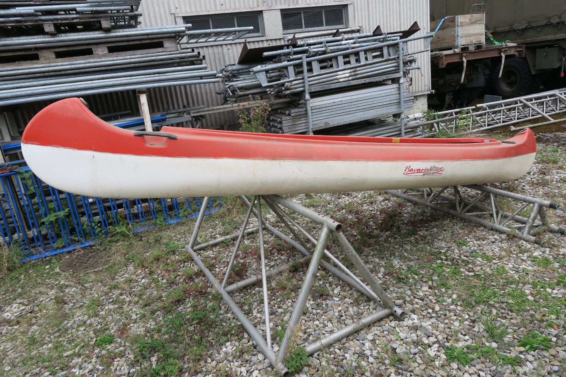 Boote: Kanu Rot "Mustang" – Gebraucht aus Willisau von ShakinStevens 1