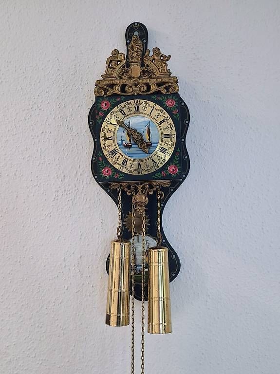 Stand- & Wanduhren: Wunderschöne alte Wanduhr – Gebraucht aus Wängi von jav_h2yq 1