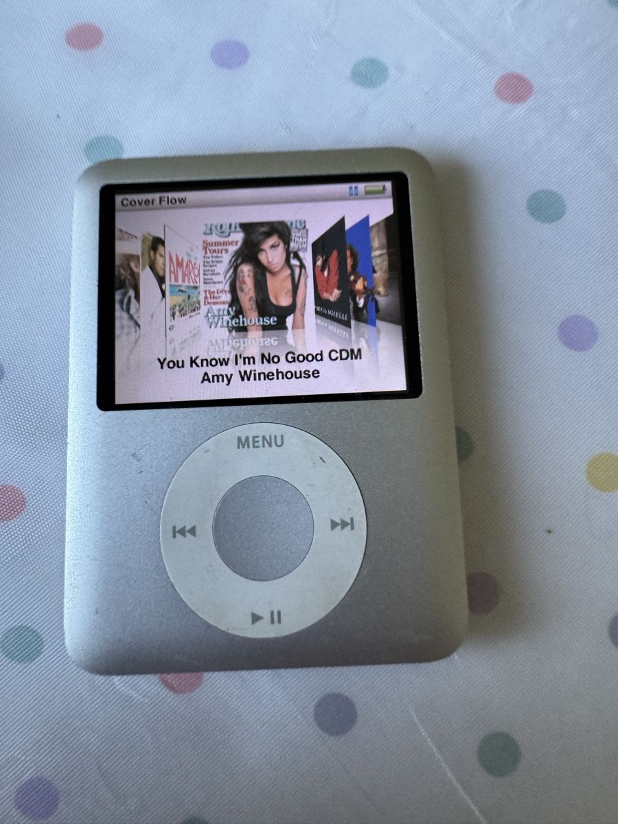 Apple Tragbarer Mediaplayer: iPod nano 8 GB – Gebraucht aus Zürich von Barcelon