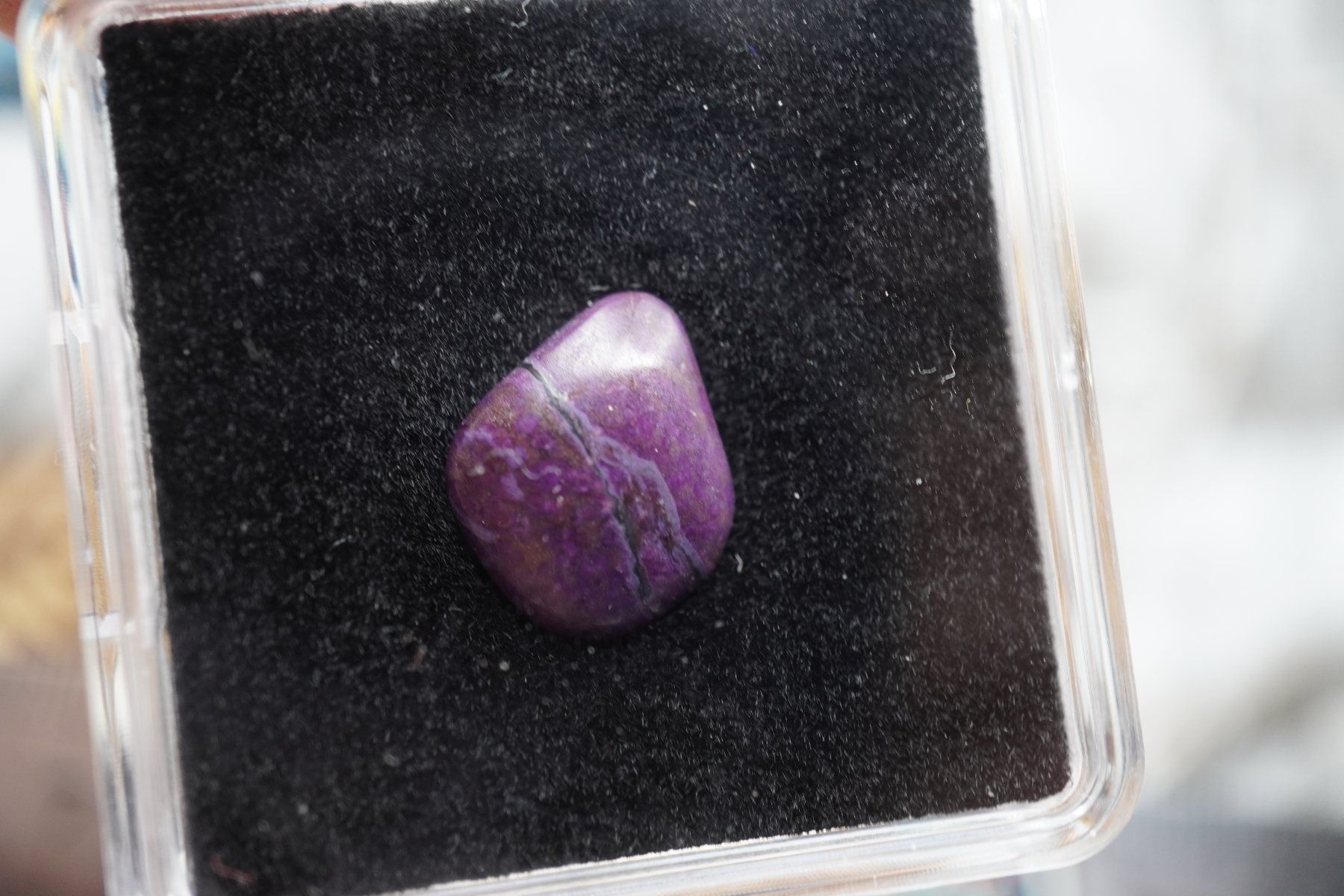 Minerali & Pietre curative: Sugelith   Im  Dösli      ab 1.- Auktion Räumung – Nuovo e nell'imballaggio originale da Eschenbach SG venduto da topstone