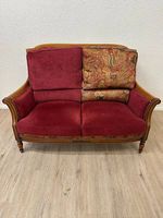 Vintage Lounge Sofa mit rotem Samtbezug
