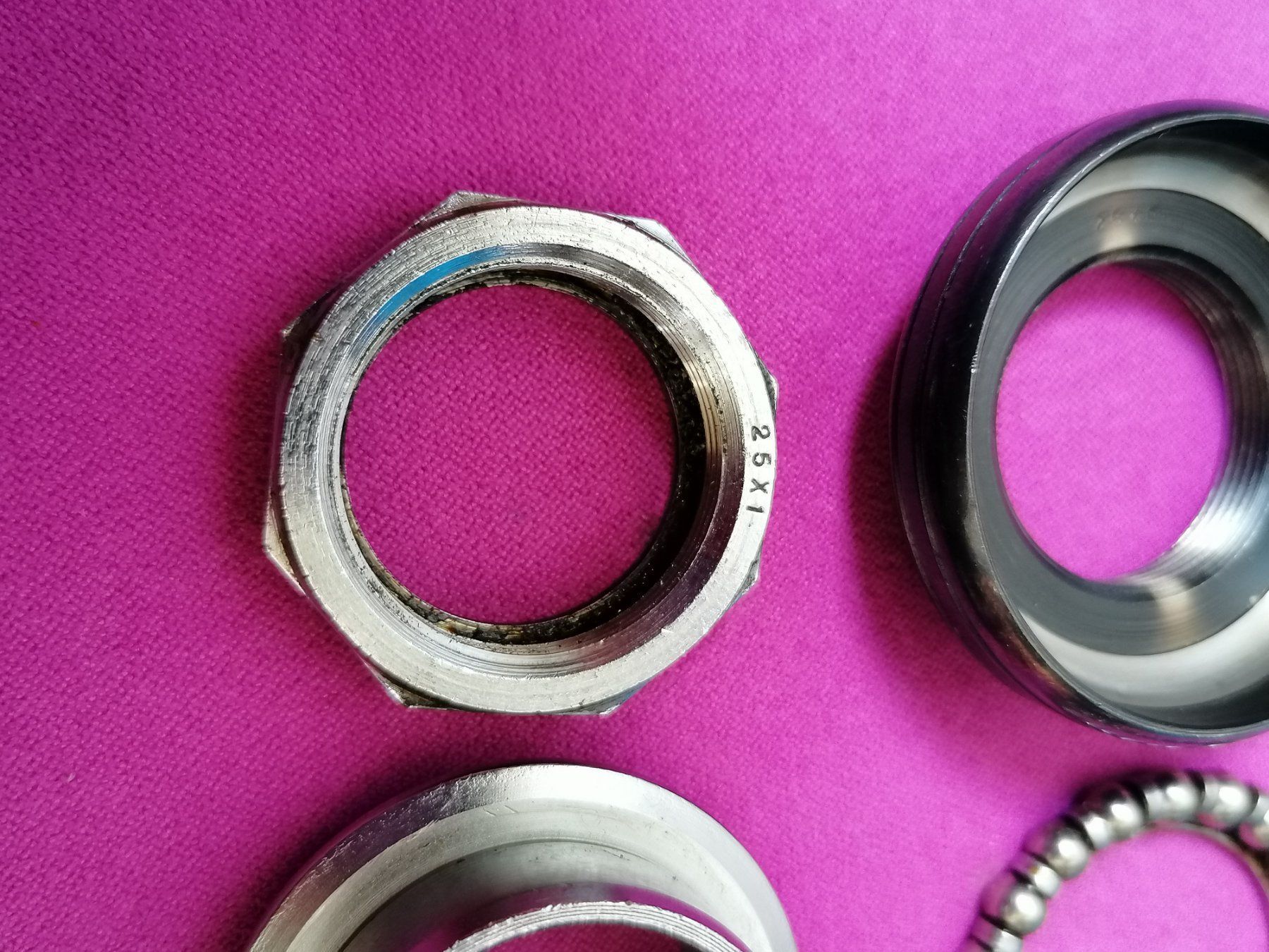 Shimano Ersatzteile: Shimano Dura Ace jeu de direction 25.100 – Gebraucht aus Lausanne von Frankenstein 9
