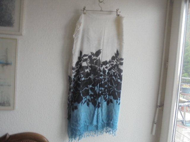 Maddison Foulard & Sciarpe: Schal Maddison, Viskose, NEU – Nuovo (secondo la descrizione) da Hinwil venduto da Glasperlen